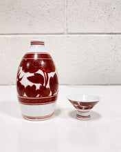 Load image into Gallery viewer, Vintage Sake Set - 2 pieces
