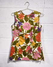 Load image into Gallery viewer, Vintage Tropical Floral Sleeveless Blouse
