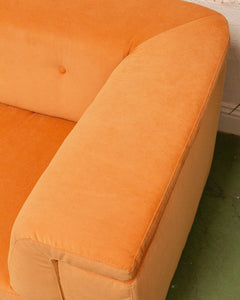 Chelsea Loveseat in Parallel Tobacco