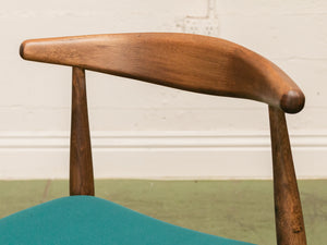 Scandinavian Dining Chair in Teal Velvet