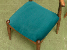 Load image into Gallery viewer, Scandinavian Dining Chair in Teal Velvet
