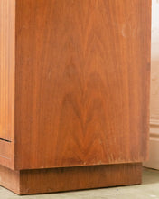 Load image into Gallery viewer, Vintage Mid Century Record LP Holder
