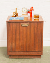 Load image into Gallery viewer, Vintage Mid Century Record LP Holder
