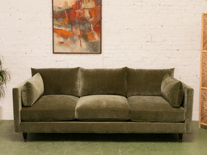 Alessandro Sofa in Amici Moss