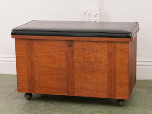 Black Top Vintage Bench/Chest by Lane