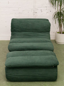 Green Lounger with Ottoman