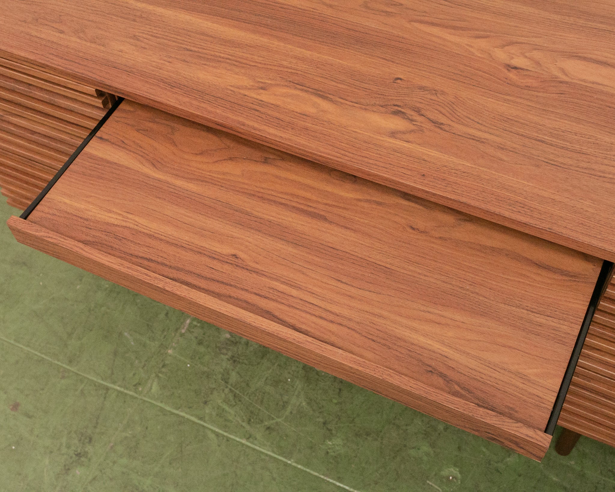 Slat Desk โ Sunbeam Vintage