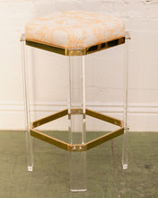 Load image into Gallery viewer, Lucite Vintage Counter Stools
