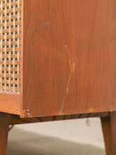 Load image into Gallery viewer, Vintage Stereo Console (non working)
