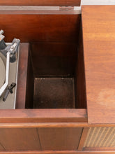 Load image into Gallery viewer, Vintage Stereo Console (non working)
