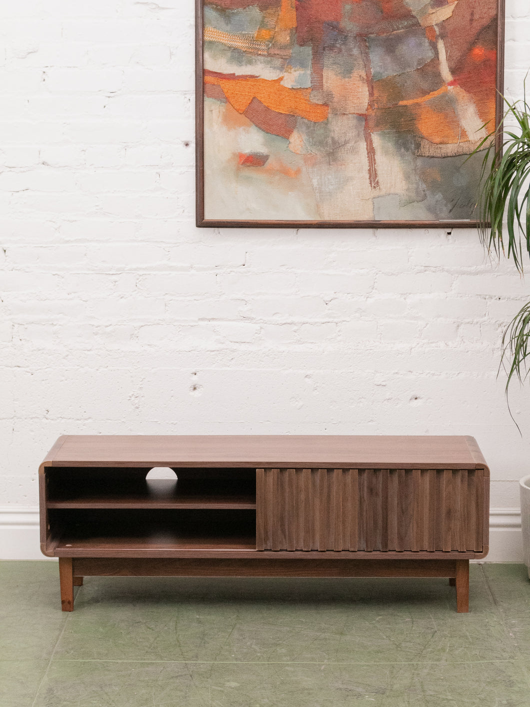 Pauli Credenza