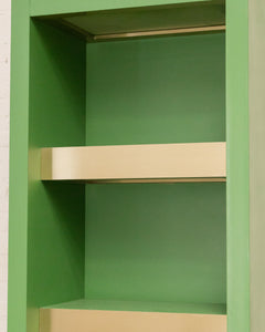 Kelly Green 1970’s Shelf Vintage