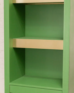 Kelly Green 1970’s Shelf Vintage