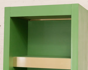 Kelly Green 1970’s Shelf Vintage