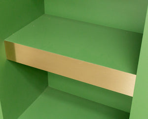 Kelly Green 1970’s Shelf Vintage