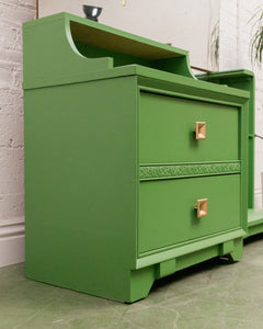 Kelly Green Vanity