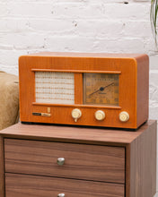 Load image into Gallery viewer, Grundig Vintage Stereo
