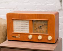 Load image into Gallery viewer, Grundig Vintage Stereo
