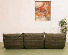 Load image into Gallery viewer, Slouchy 70&#39;s Style 3 Seat Sectional in Green
