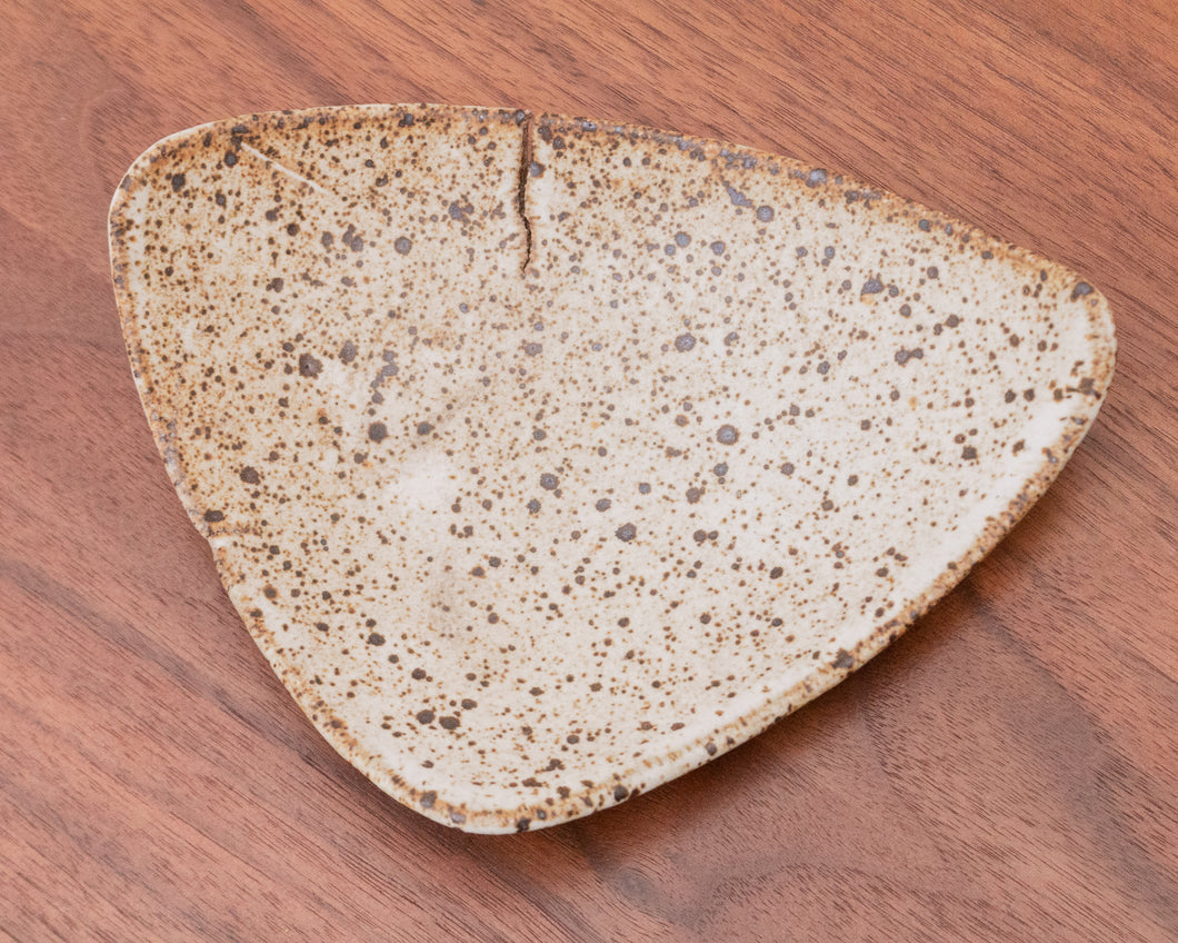 Wabi Sabi Triangle Pottery Tray