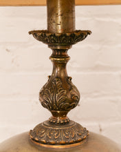 Load image into Gallery viewer, Vintage Hollywood Regency Table Lamp
