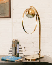 Load image into Gallery viewer, Gold Circle Table Lamp
