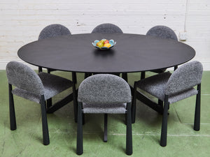 Miles Oval Table in Nior