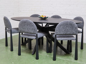 Miles Oval Table in Nior