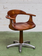 Load image into Gallery viewer, Heywood Wakefield Vintage Rare Chair
