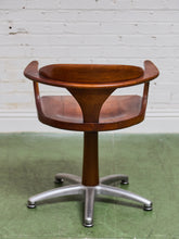 Load image into Gallery viewer, Heywood Wakefield Vintage Rare Chair
