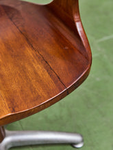 Load image into Gallery viewer, Heywood Wakefield Vintage Rare Chair
