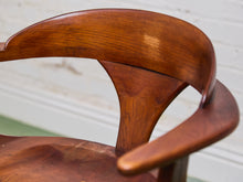 Load image into Gallery viewer, Heywood Wakefield Vintage Rare Chair
