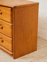 Load image into Gallery viewer, Oak 3 Drawer Dresser
