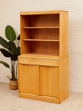 Load image into Gallery viewer, Heywood Wakefield Hutch
