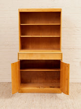 Load image into Gallery viewer, Heywood Wakefield Hutch
