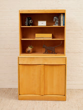 Load image into Gallery viewer, Heywood Wakefield Hutch
