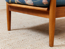 Load image into Gallery viewer, Vintage Rustic Lounge Chair
