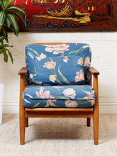 Load image into Gallery viewer, Vintage Rustic Lounge Chair
