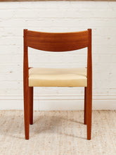 Load image into Gallery viewer, Danish modern Teak Chairs with Seat
