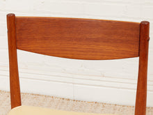 Load image into Gallery viewer, Danish modern Teak Chairs with Seat
