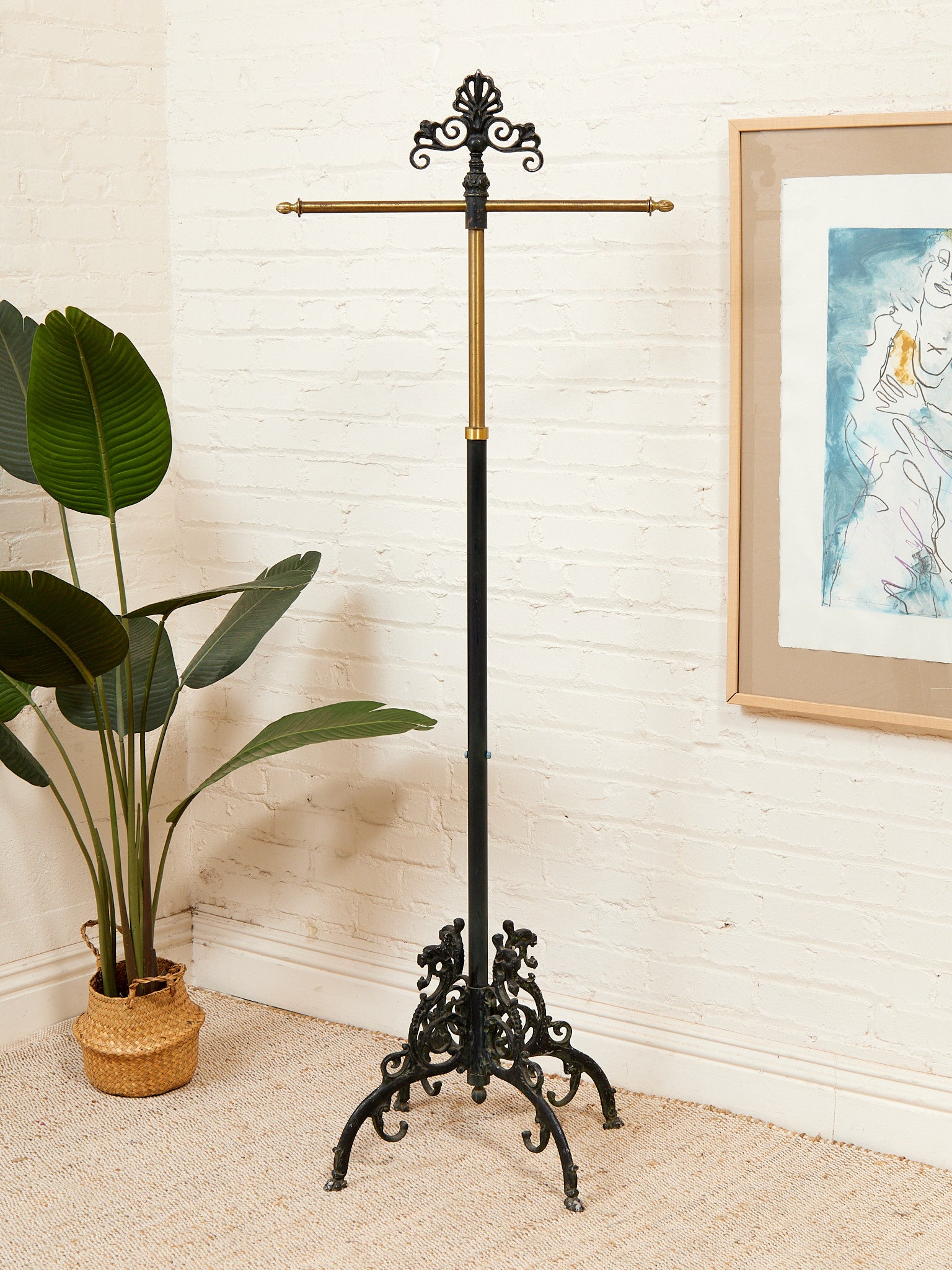 Coat Hangers & Clothing Racks – Sunbeam Vintage