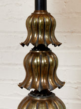 Load image into Gallery viewer, Lotus Lamp
