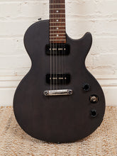 Load image into Gallery viewer, Epiphone Special Model Electric Guitar
