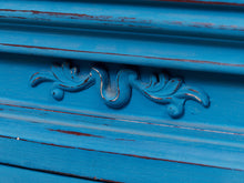 Load image into Gallery viewer, Blue French Vintage Pedestal
