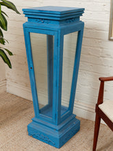 Load image into Gallery viewer, Blue French Vintage Pedestal
