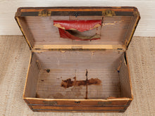 Load image into Gallery viewer, Wood Antique Chest
