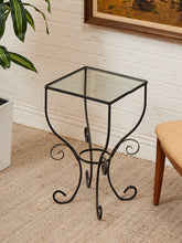 Load image into Gallery viewer, Black Wire Side Table
