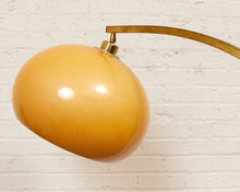 Load image into Gallery viewer, 1970s Vintage Gold Floor Lamp
