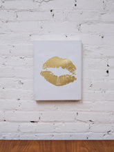 Load image into Gallery viewer, Gold Kiss Artwork
