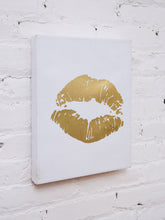 Load image into Gallery viewer, Gold Kiss Artwork
